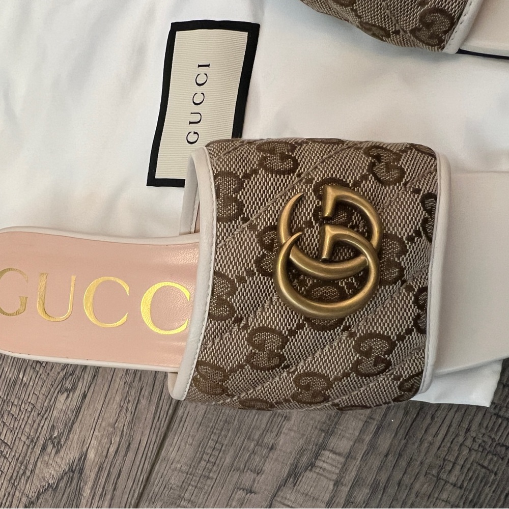 Gucci Jolie GG Monogram Canvas Sandals - Picture 4 of 9